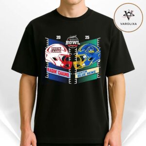 Louisiana Ragin Cajuns Vs Delaware Blue Hens 2025 68 Ventures Bowl Ventures Bowl Head To Head Helmet Unisex T-Shirt