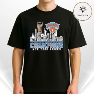New York Knicks 2025 NBA Cup Champions Players Names Skyline Unisex T-Shirt